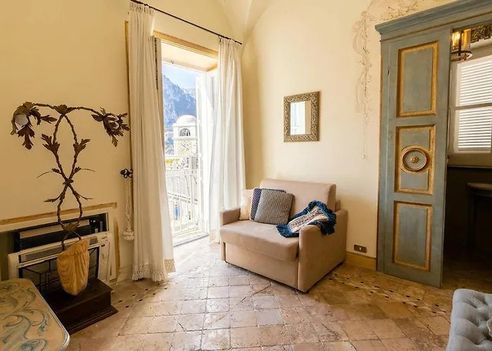 Casa Raiola By Caprirooms Appartement