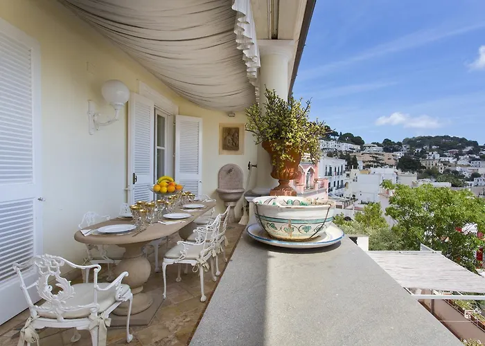 Appartement Casa Raiola By Caprirooms *