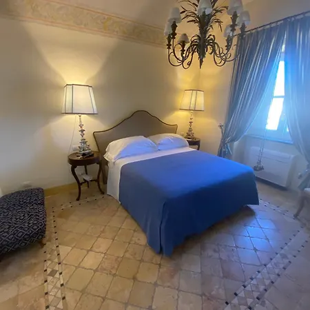 Apartment Casa Raiola By Caprirooms