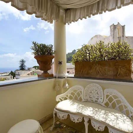 Casa Raiola By Caprirooms Apartment